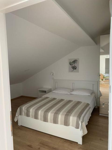 Apartments Vala Grebaštica Eksteriør billede